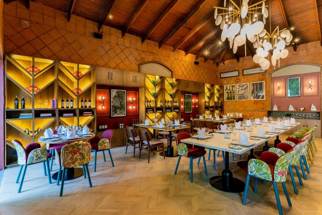 Tropical Deluxe Princess Punta Cana Exterior foto Interior of the restaurant